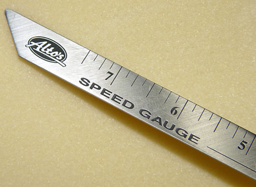 Altos_Speed_Gauge.jpg (39383 bytes)